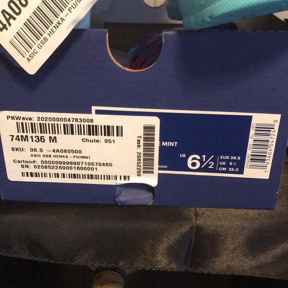 ASICS GSB Henka 6.5 Kids BRAND NEW in box - Picture 5 of 5